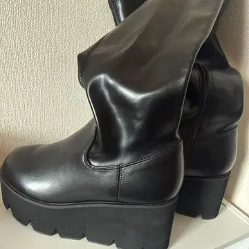 통굽 롱 부츠 블랙