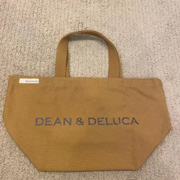 딘앤델루카 차리티 토트 2025 카페오레 S