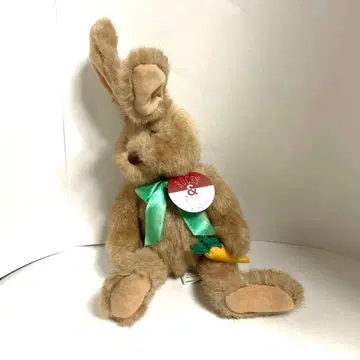 록키 & 빌, 토끼 봉제 인형