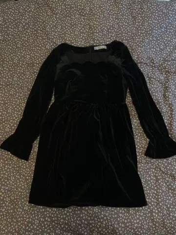 블랙 벨 슬리브 무릎 기장 원피스 S