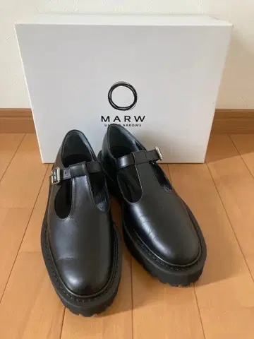 MARW 블랙 가죽 로퍼