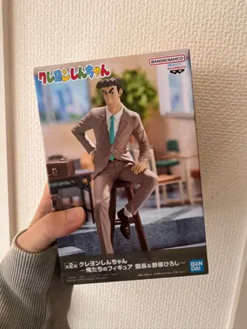 짱구는 못말려(크레용 신짱) 수트 차림 피규어