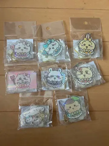 마법의 치이카와 (먼작귀) 아크릴 스탠드로도 변하는 홀로그램 아크릴 키링