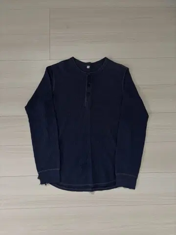 빈티지 헨리넥 긴팔 티셔츠