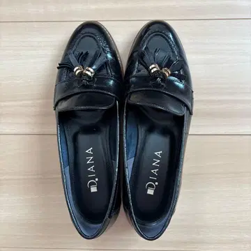 DIANA 태슬 로퍼 23.5cm