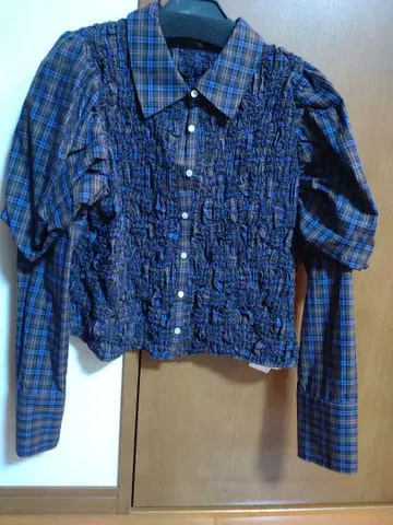 MAISON SPECIAL 체크 무늬 셔링 셔츠