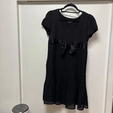 WOMANPLUS 블랙 반팔 무릎 기장 원피스 S/M