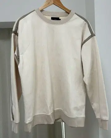 미착용! SLICK 크림색 라운드넥 맨투맨 사이즈 1