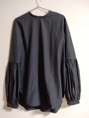 KENJI HIKINO 슬리브 셔츠 백리본