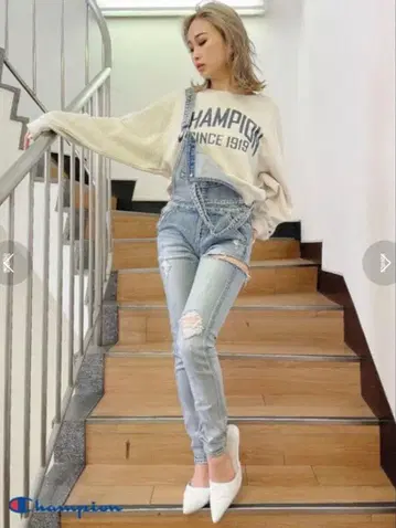 GYDA 라이트 블루 데미지 오버롤