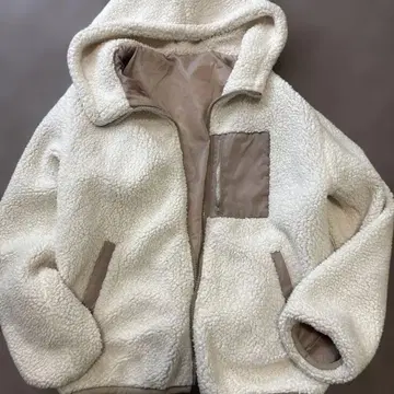 아이보리 후드 부착 보아 자켓 M