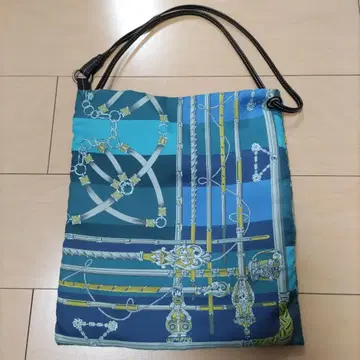 23구 스카프 소재 숄더백