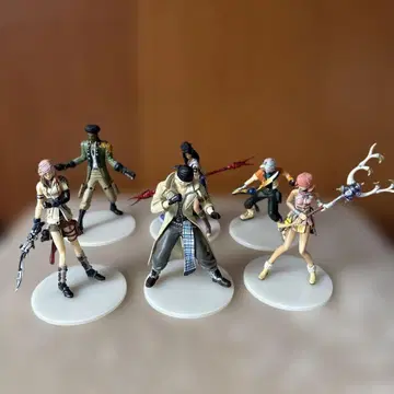 FF13 트레이딩 아트 미니 세트 피규어 라이트닝