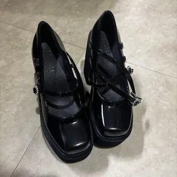 BUBBLES 버블스 3 스트랩 비쥬 슈즈 통굽