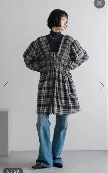 체크 셔링 튜닉 블라우스 로리즈팜