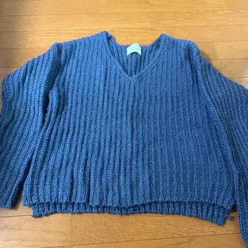 Ungrid 다크 블루 V넥 스웨터