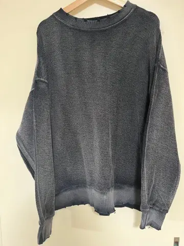 JEANASIS 그레이 데미지 가공 맨투맨