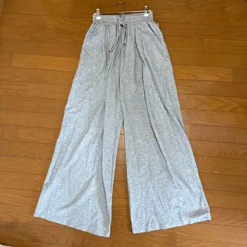 그레이 와이드 팬츠 맨투맨 소재