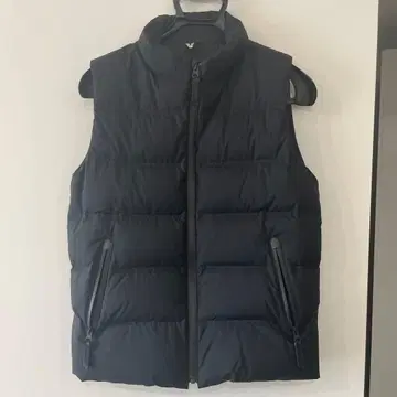 LACOSTE 블랙 다운 베스트