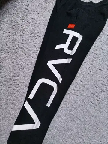 루카 맨투맨 조거 팬츠 빅 로고 블랙