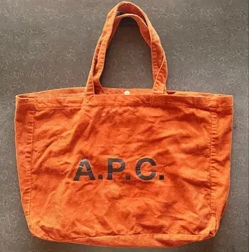 A.P.C. 코듀로이 토트백 브라운