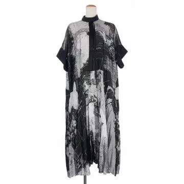 sacai WORLD MAP 플리츠 프린트 롱 원피스