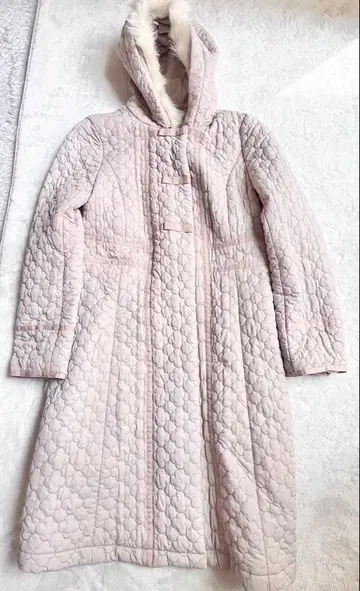 갤러리 비스콘티 꽃 퀼팅 코트 베이지 2 (M)