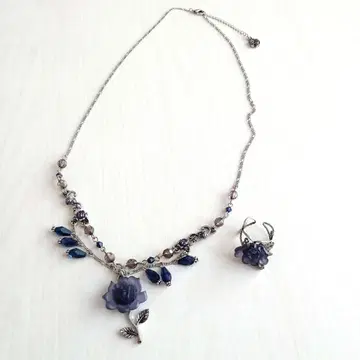 [ 즉시 결제 가격 ] axes femme 로즈 모티브 목걸이 반지 퍼플