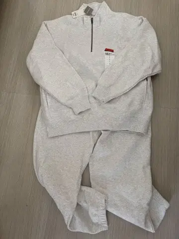 GU 하프 지퍼 맨투맨 세트 L 사이즈 라이트 그레이 새상품
