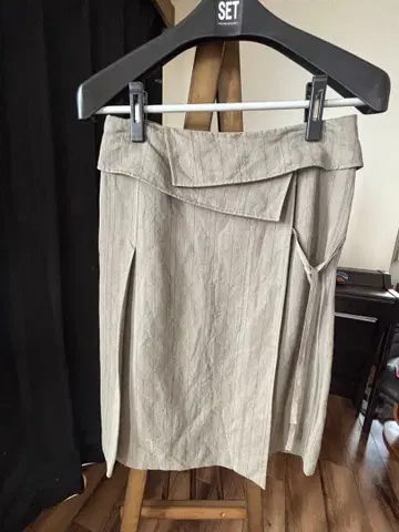 GALERIE VIE 스커트