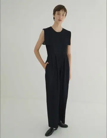 미사용품 CLANE 스퀘어 슬리브 데님 올인원