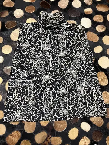 장식적인 패턴의 캐주얼 자켓