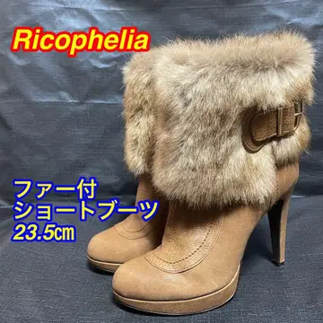 Ricophelia Guild Jacomo Gallery 퍼 부티