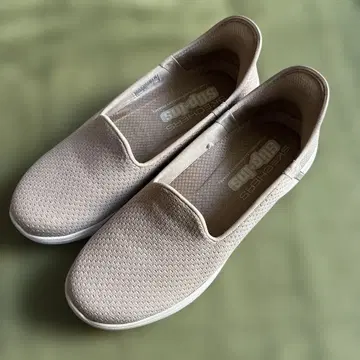 SKECHERS 슬립인즈 온더고