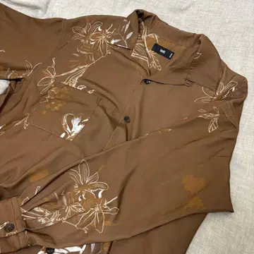 HARE 꽃무늬 긴팔 셔츠