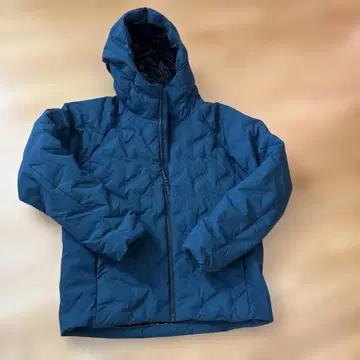 남성용 다운 자켓 후드 부착