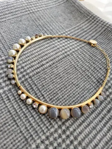 목걸이 (앤톤 휴니스, 초커 타입)