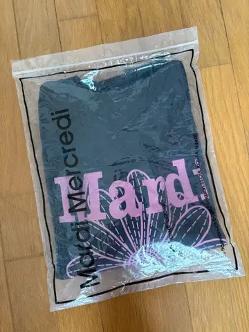 Mard Mercredi 블랙