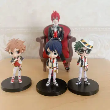 트위스테 하츠라비율 기숙사 피규어 세트