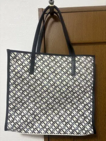 컨디션 최상 PELLICCIA 토트백 PVC 이탈리아제 파우치 포함