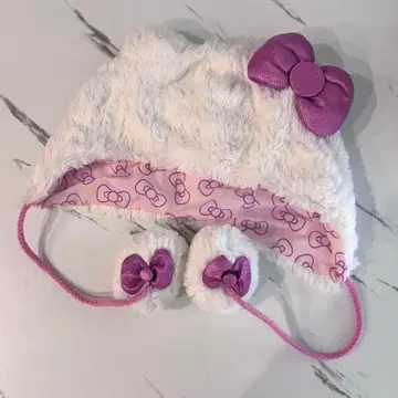 헬로키티 퍼 햇 귀도리 포함