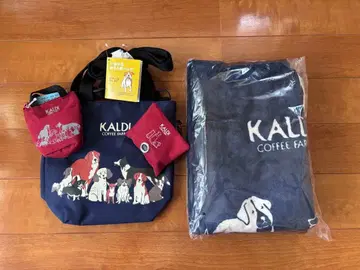 칼디 온라인 한정판 2025 강아지의 날 산책백 풀세트 발췌 없음