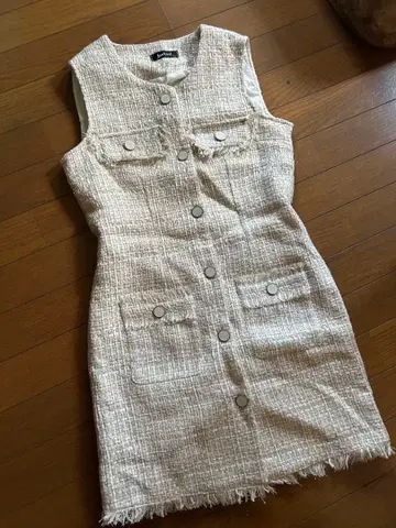 트위드 고급 버튼 베이지 화이트 원피스 캬바쿠라 드레스 경사