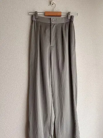 TOMORROWLAND 그레이 슬랙스 사이즈 34