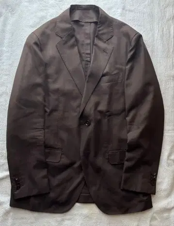 투모로우랜드 브라운 자켓 제냐