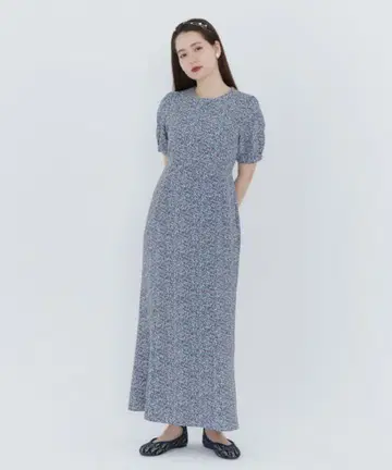 티나 조준 원피스 블루 꽃무늬