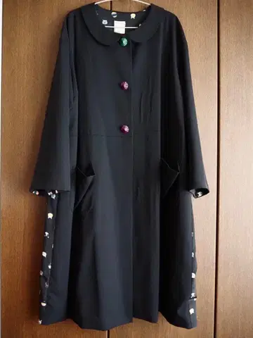 만닌 블랙 롱 코트