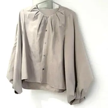 안도 플러스원 블라우스