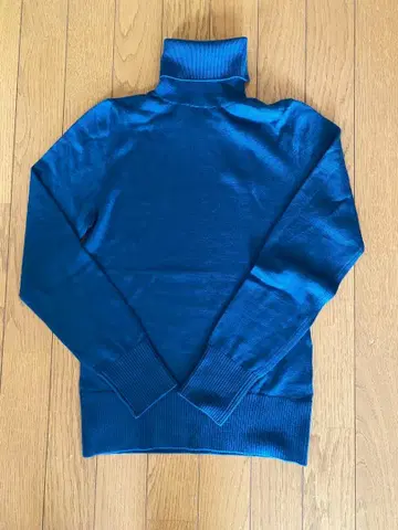 M-PREMIER 터틀넥 니트 38 사이즈 다크 블루