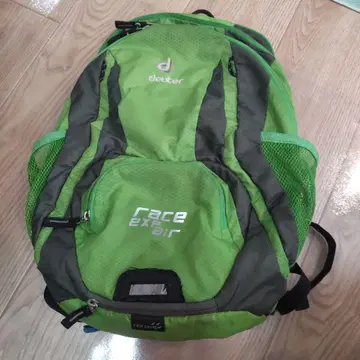 deuter race exp air 사이클 백팩 그린 (한정 컬러)